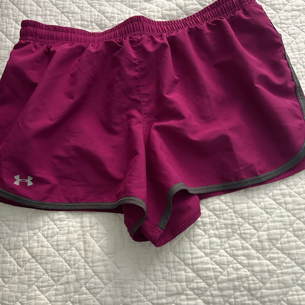 Under Armour Pink Athletic Shorts Lightweight Moisture-Wicking